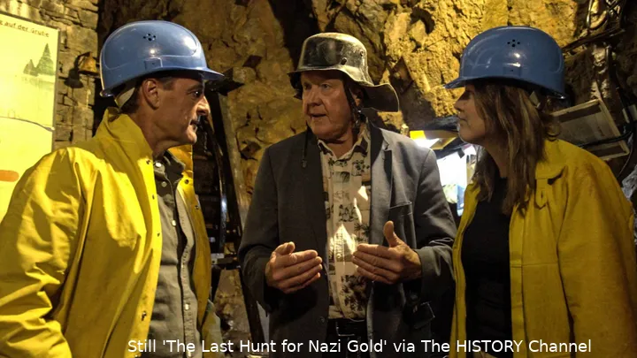 The_Last_Hunt_For_Nazi_Gold_S01_E02_Amber_Room