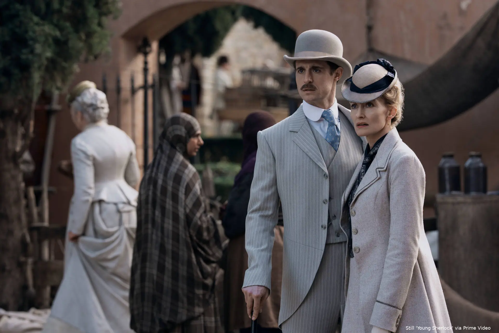 Max_Irons_Natascha_McElhone_Photo_credit-Dan_Smith