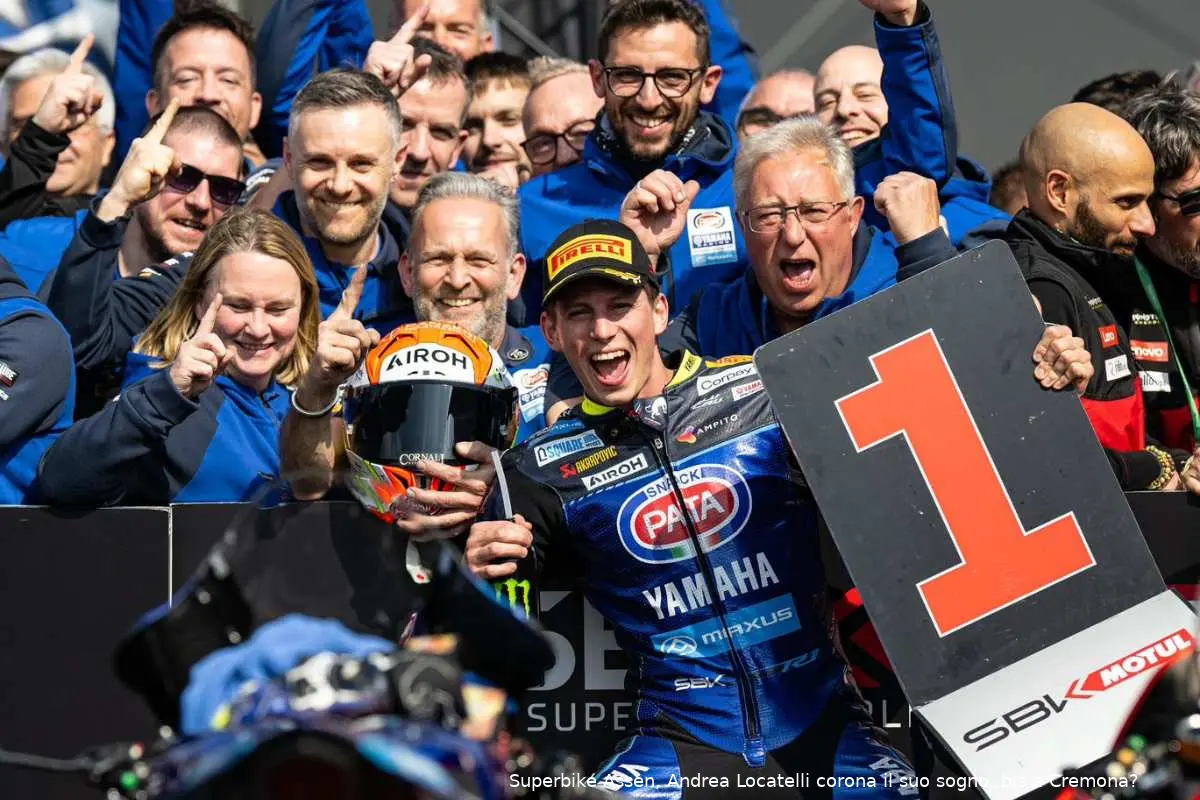 andrea locatelli yamaha superbike assen 1