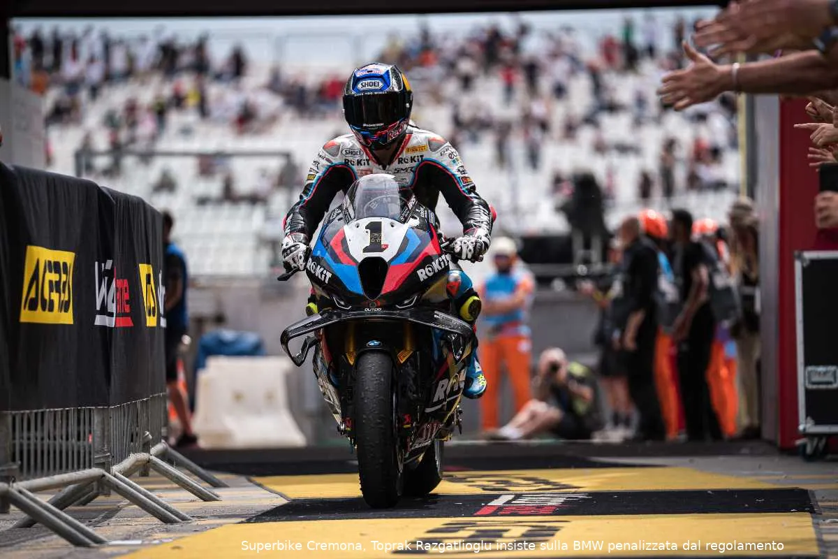 toprak razgatlioglu bmw superbike 1