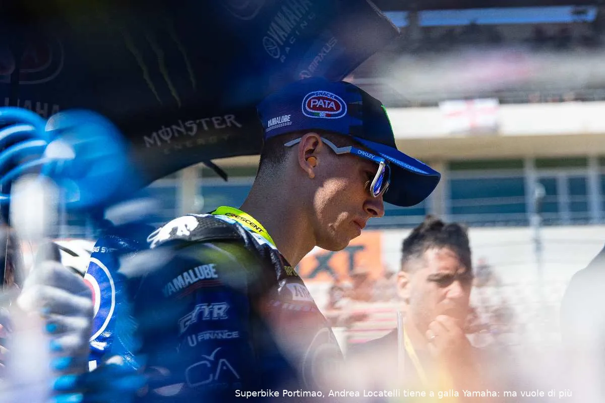 andrea locatelli yamaha superbike