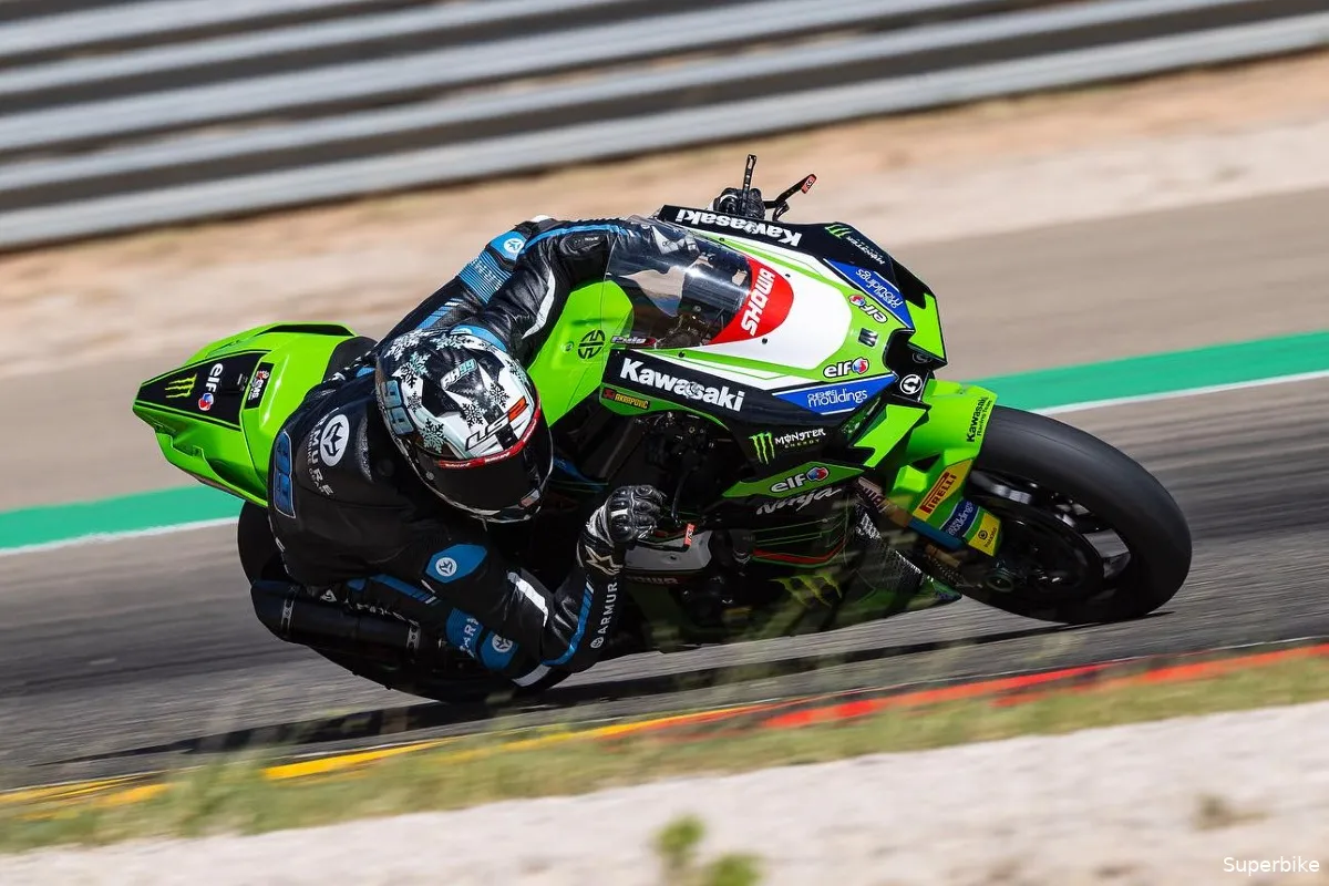 adrian huertas test kawasaki superbike aragon 2023