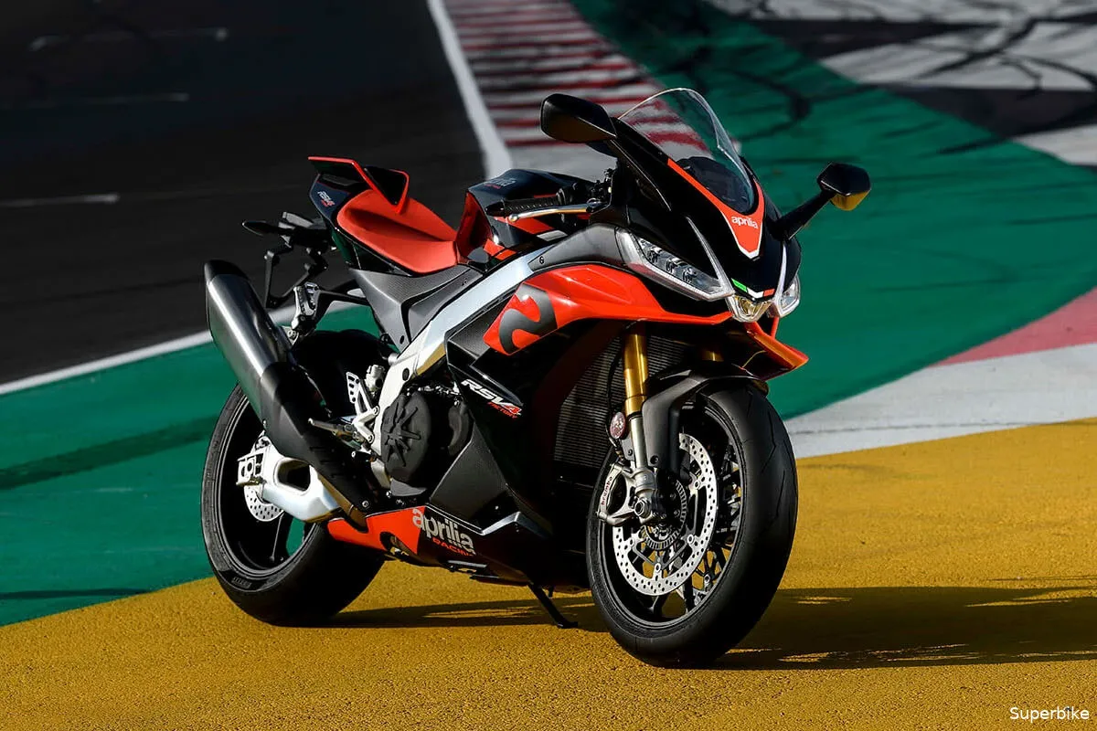 aprilia rsv4 1100 factory mwc