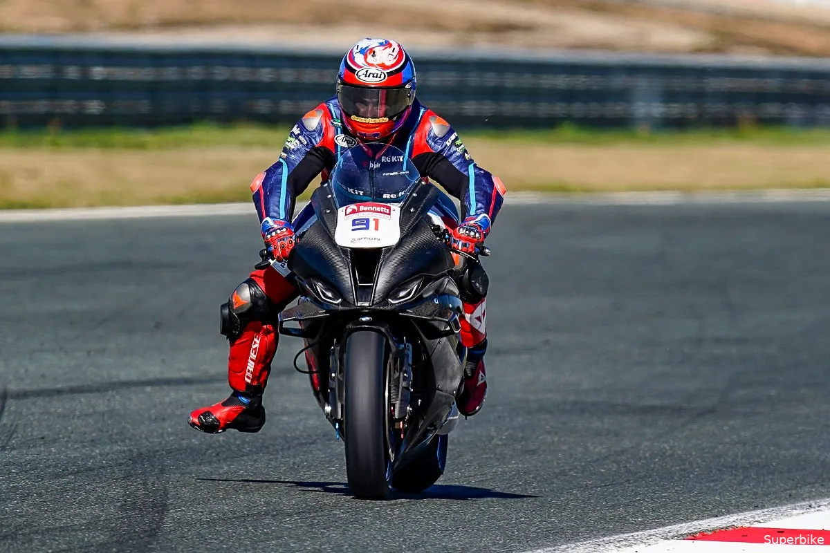 leon haslam test british superbike navarra 2023
