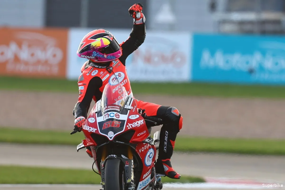 tom sykes ducati donington park 2022