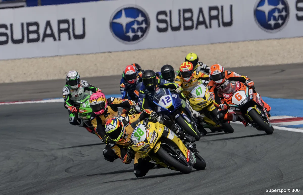 57608 r3 jdr wsbk action