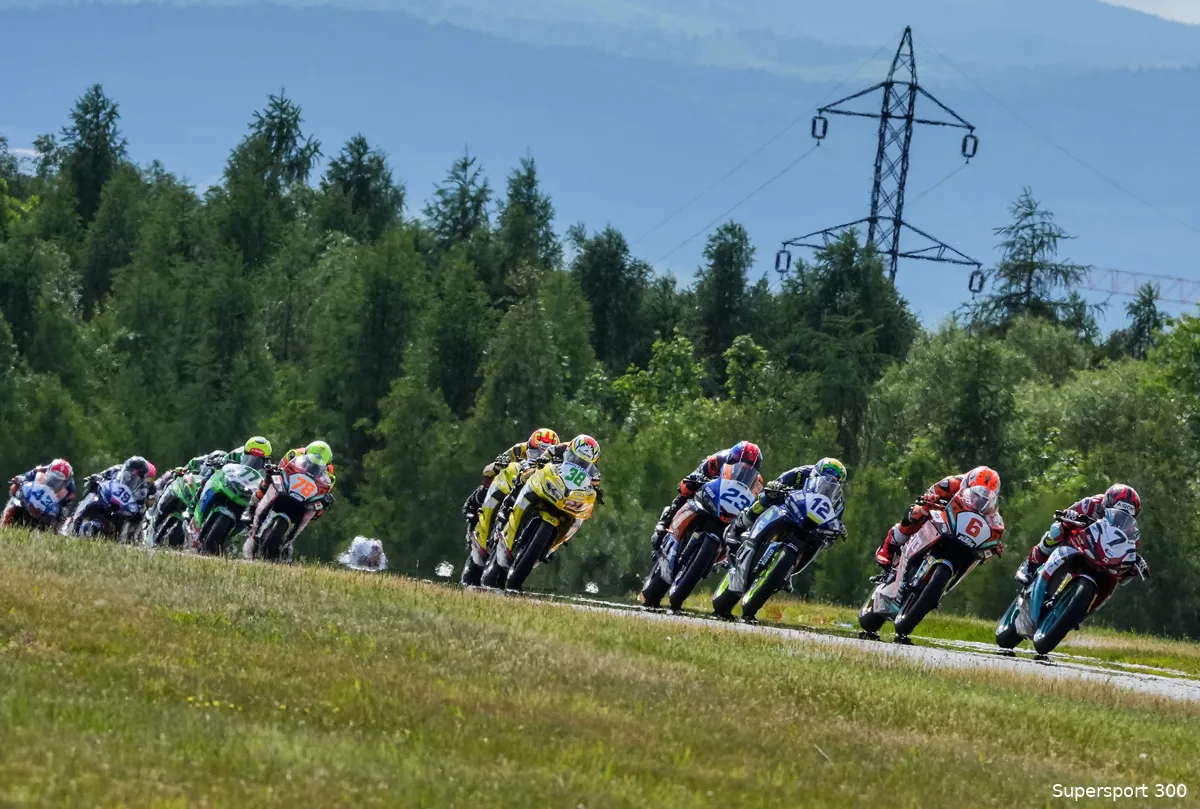 59748 r5 jdr wsbk action