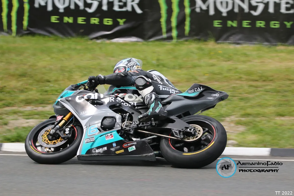 michael dunlop supersport tt 2022