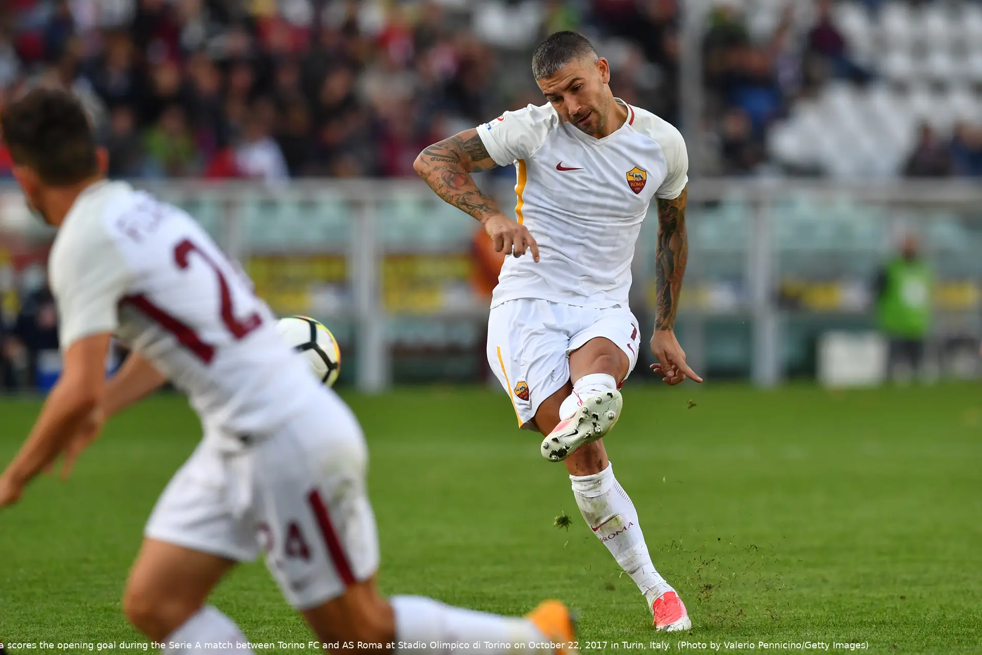 kolarov calcia punizione torino roma