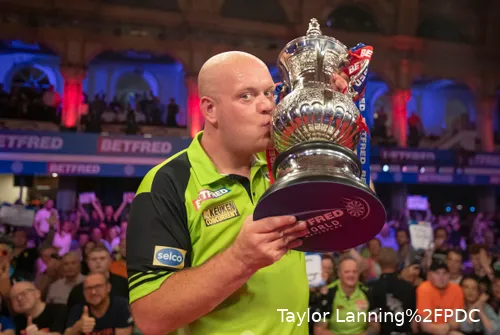 Michael van Gerwen konnte das World Matchplay bereits 2015, 2016 &amp; 2022 gewinnen.