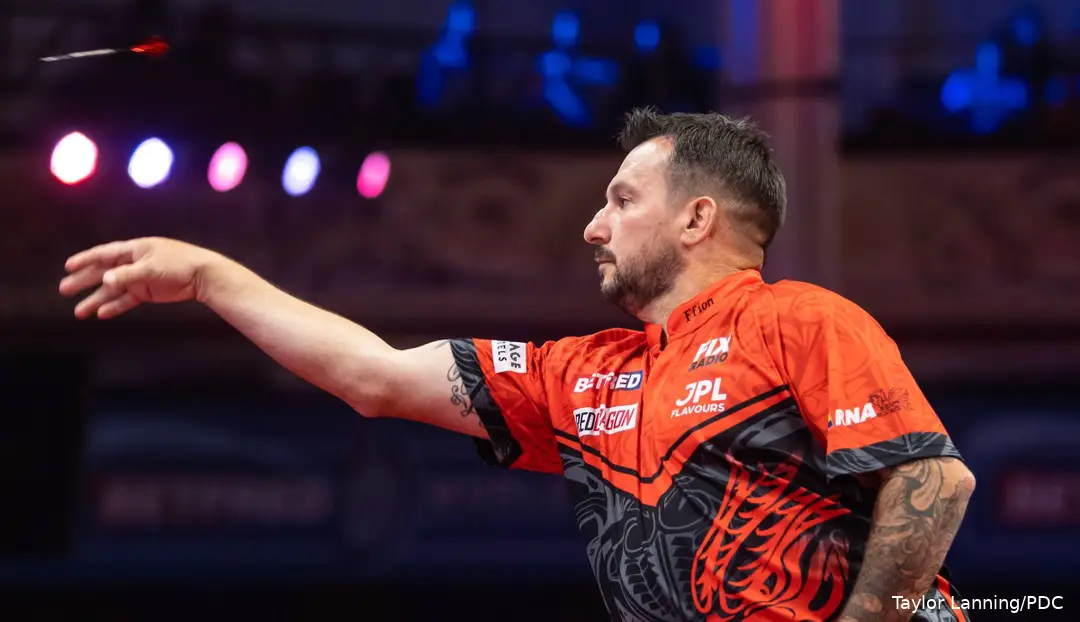 Jonny Clayton in actie