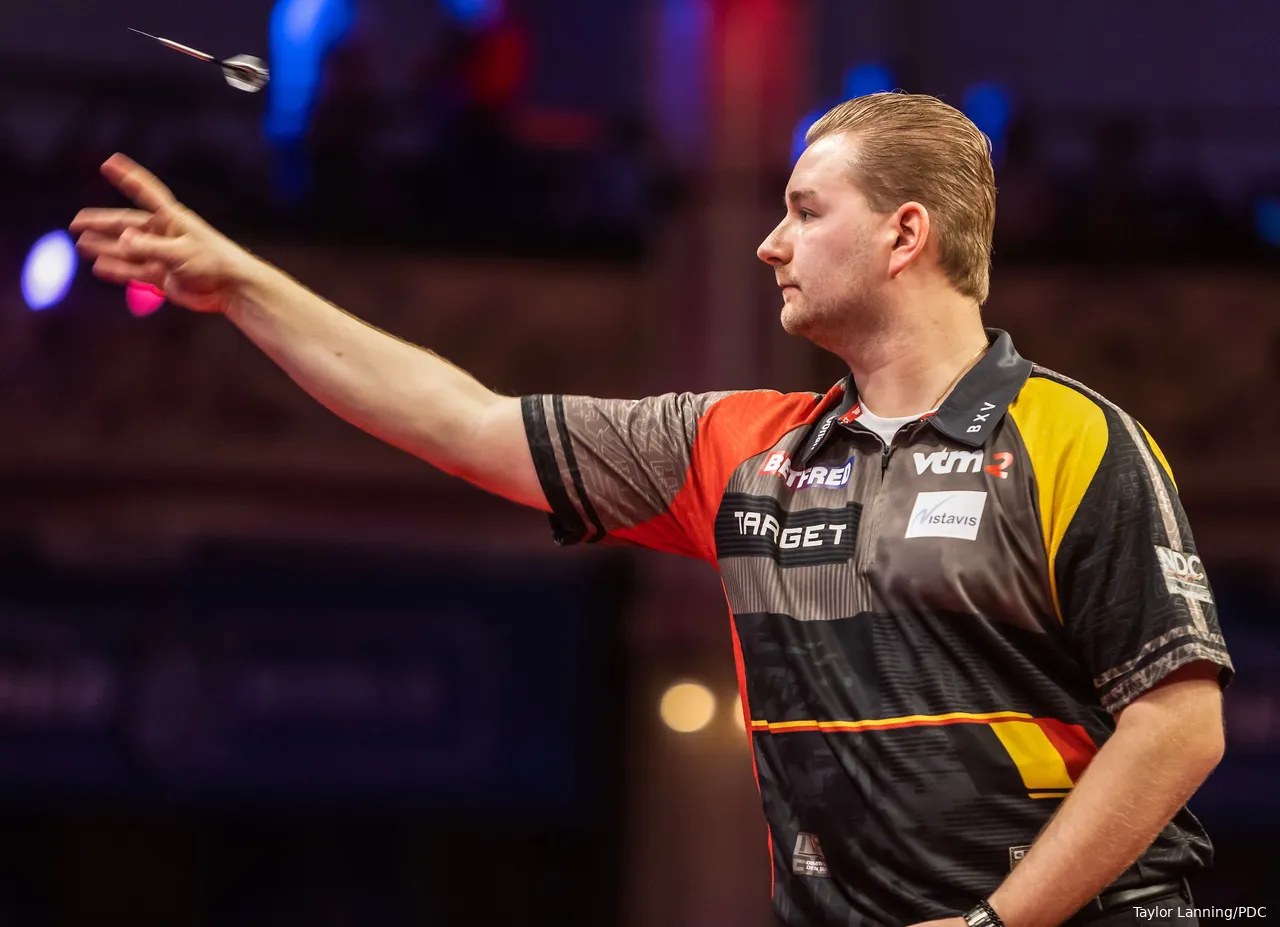 Dimitri Van den Bergh in action at the World Matchplay