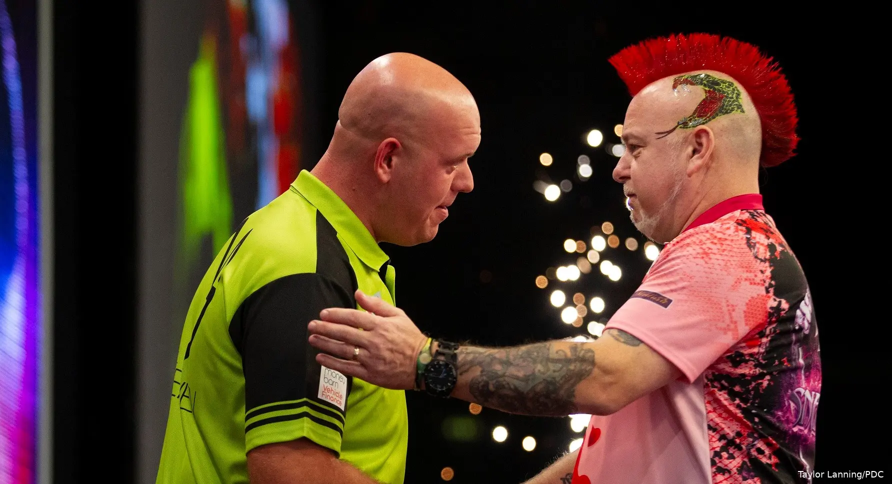 plliverpoolqf peter wright michael van gerwen4