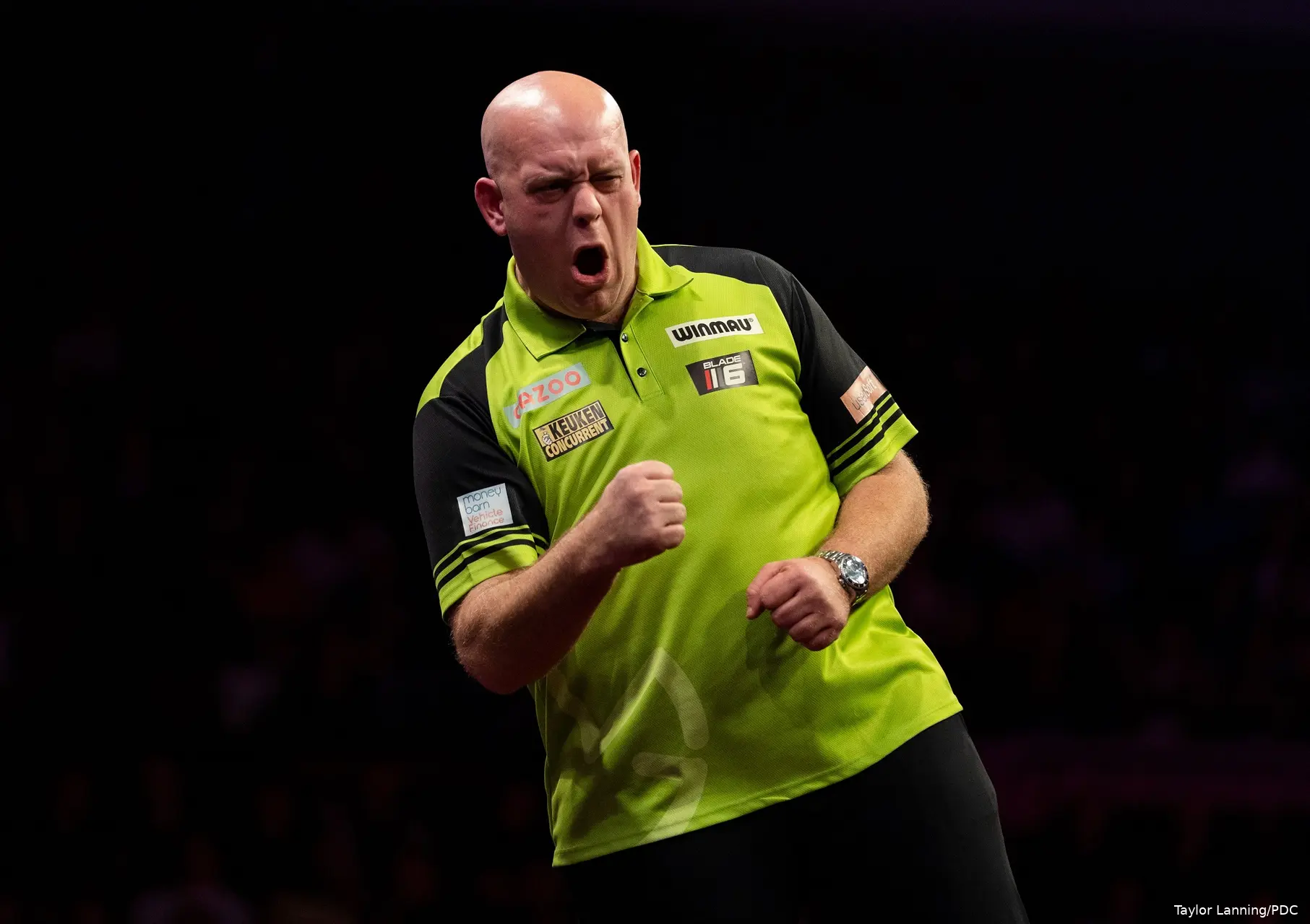 PLBrightonQF Michael Van Gerwen1