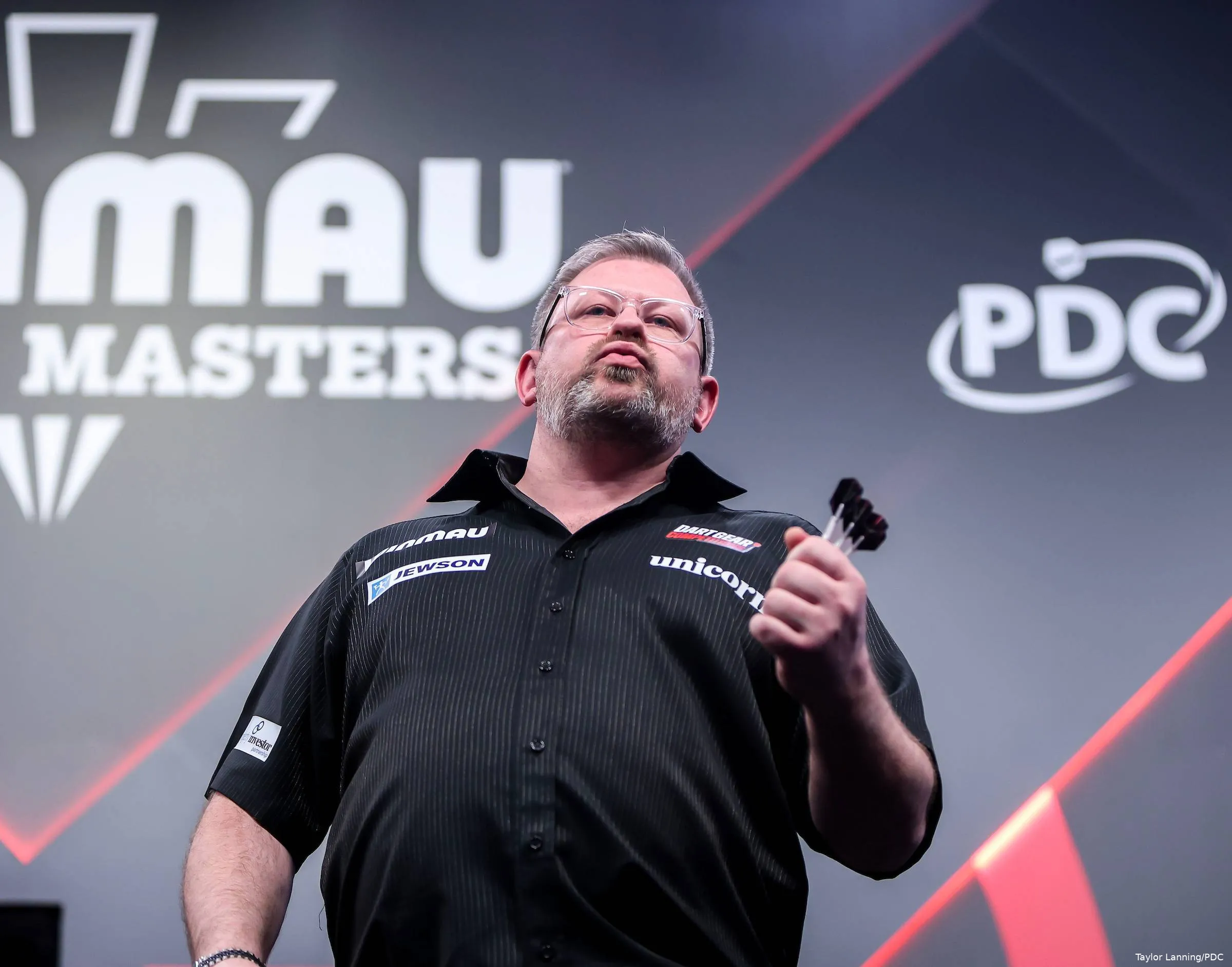 James Wade reached the quater-finals at the Winmau World Masters