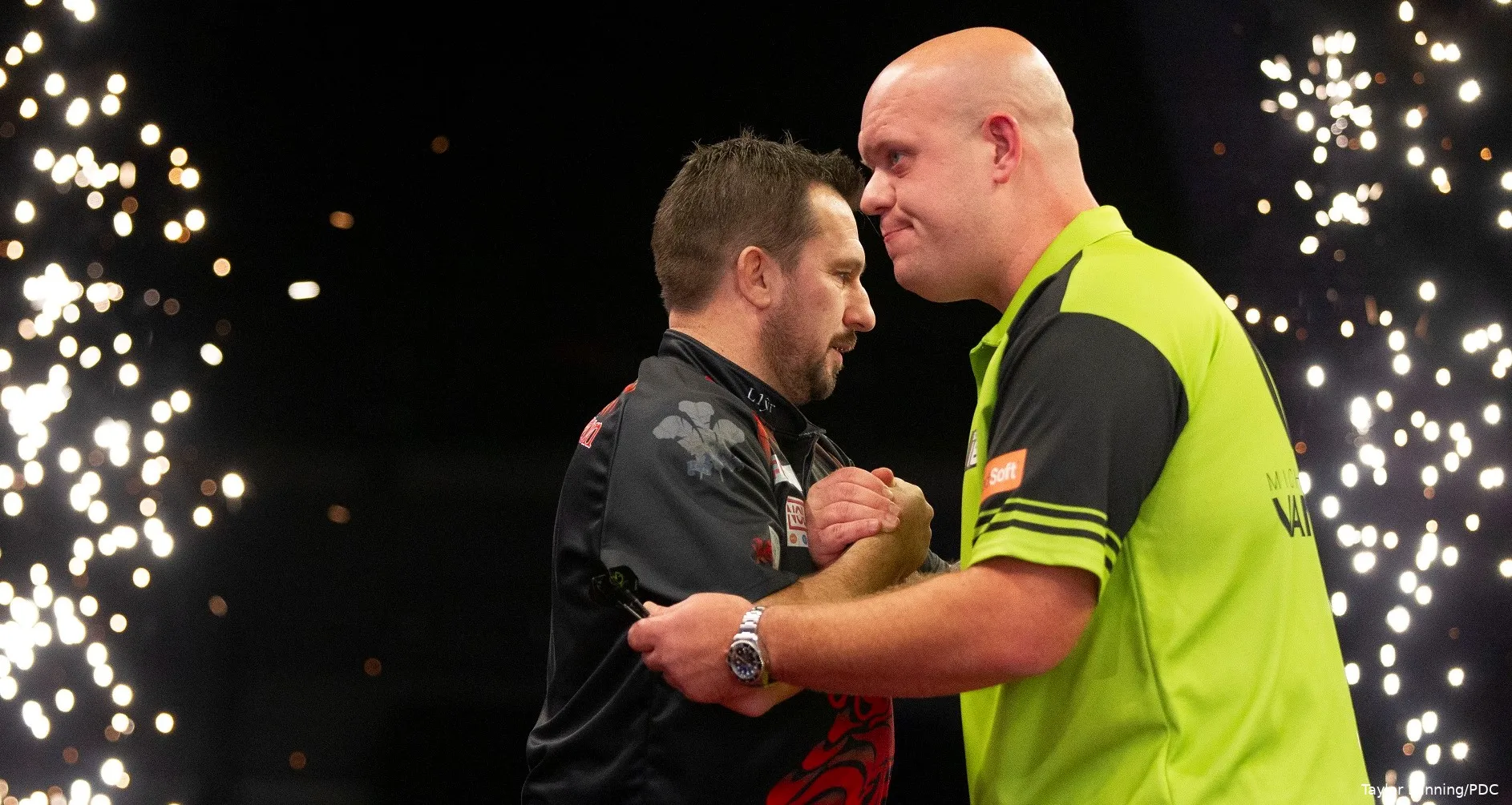 PLLiverpoolSF Jonny Clayton Michael Van Gerwen2
