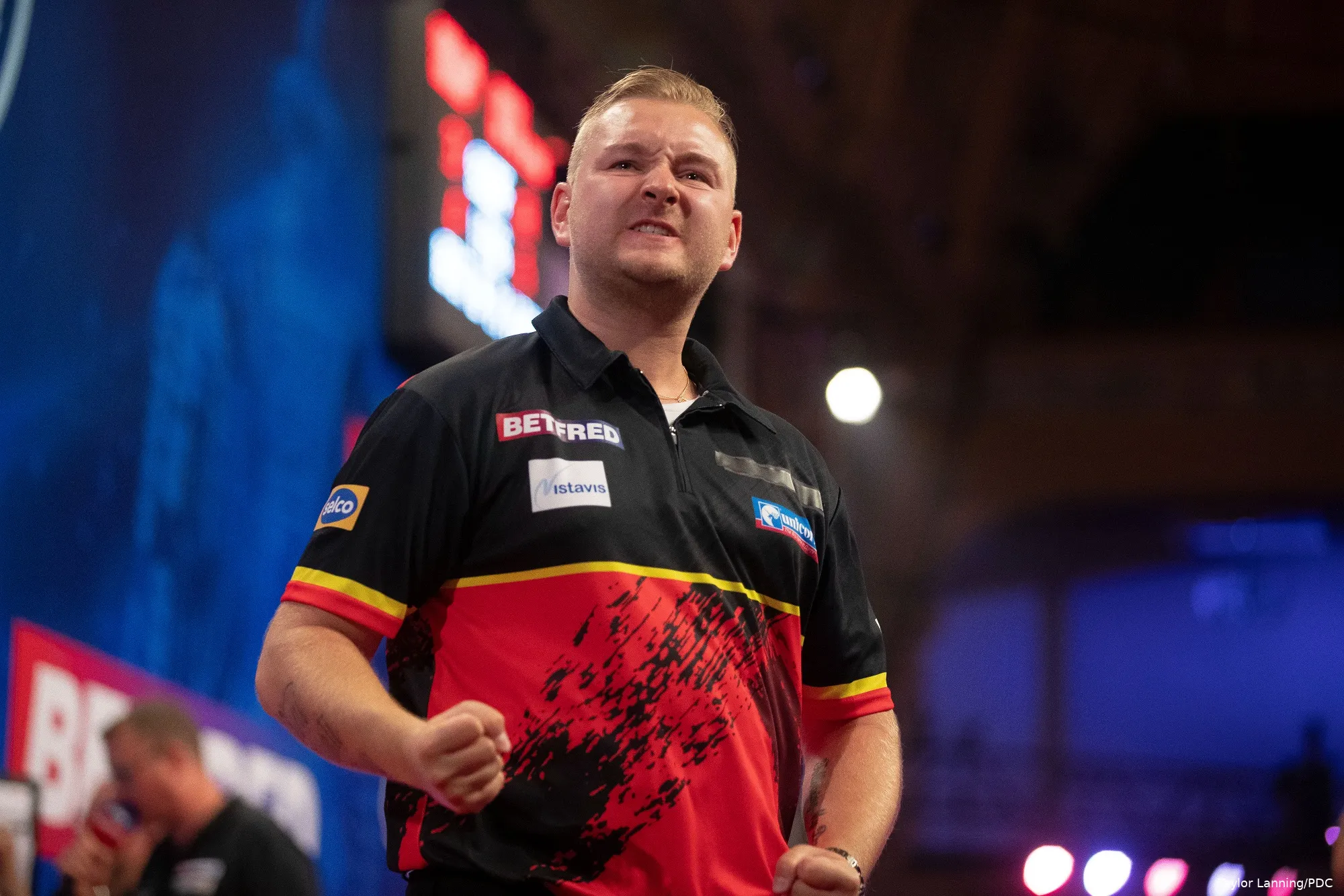 WorldMatchplayR2 Dimitri Van den Bergh7A