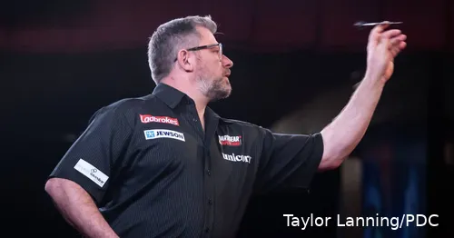 James Wade in actie