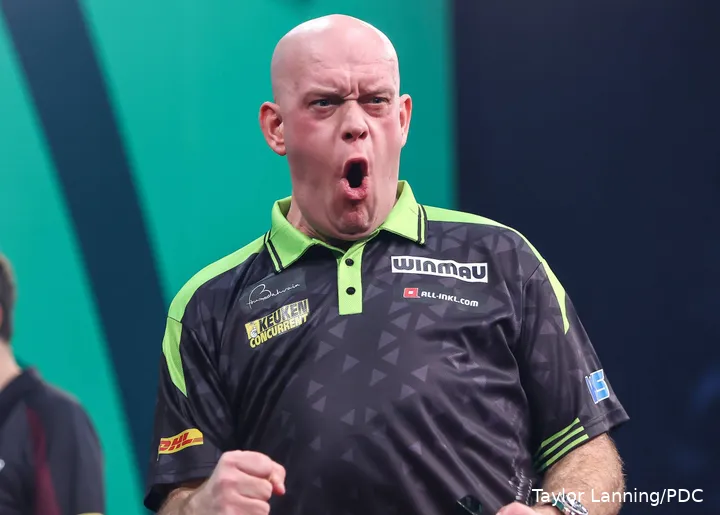 Michael van Gerwen roars.