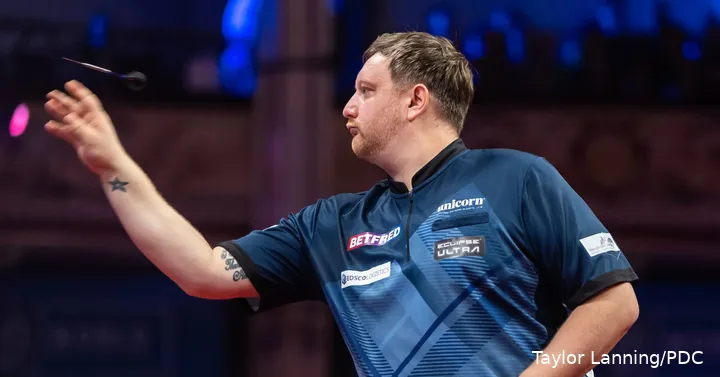 Cameron Menzies in actie