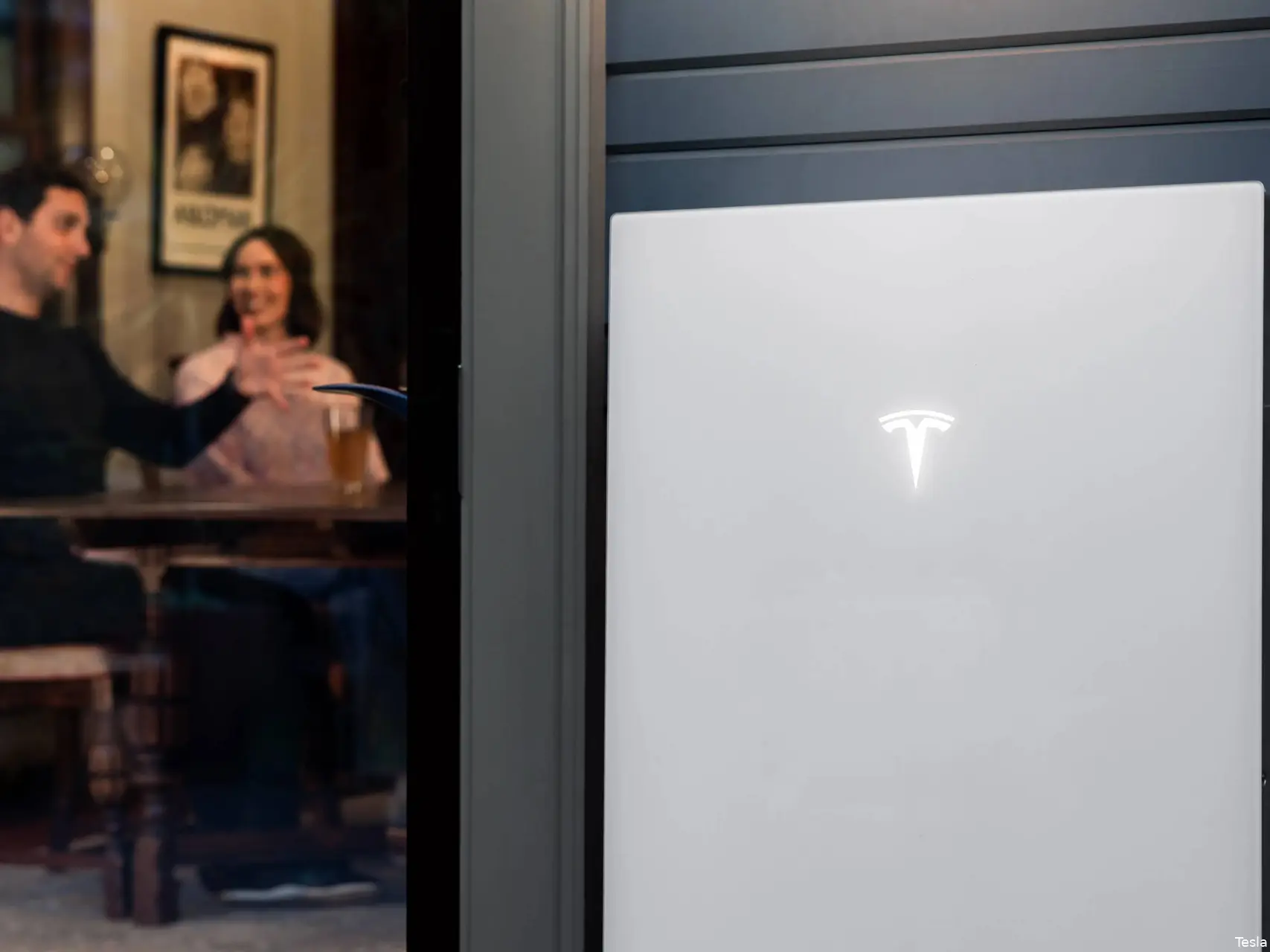 Tesla Powerwall 3P thuisbatterij close up