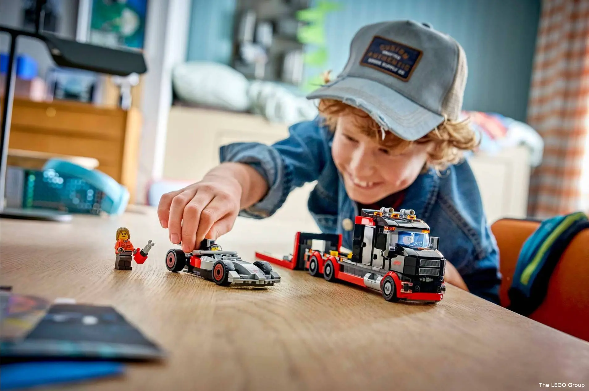 F1® displaytruck met Audi F1® racewagen