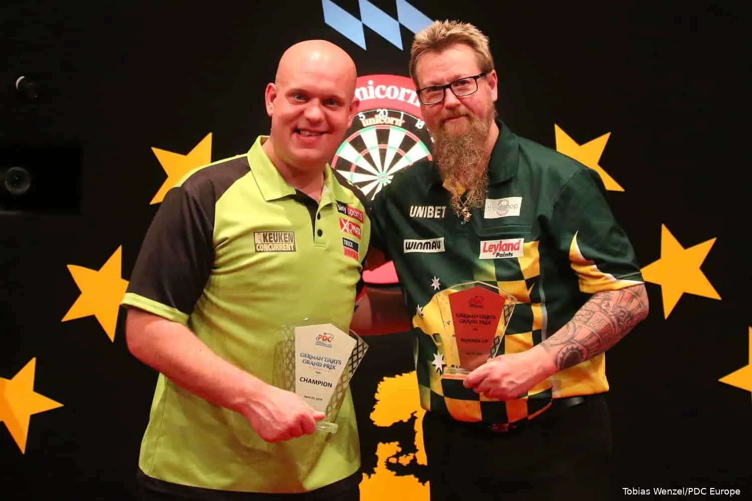 Michael van Gerwen Simon Whitlock