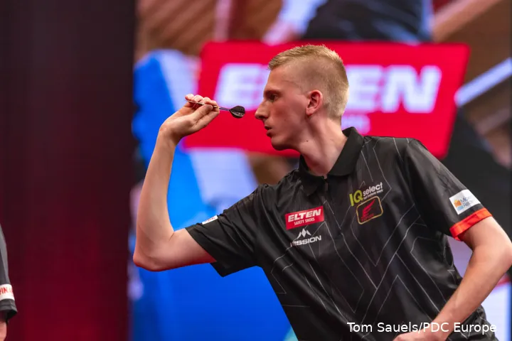 Wessel Nijman throwing the dart