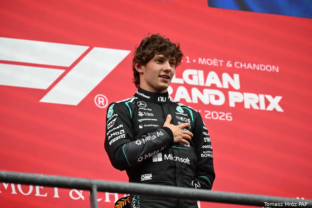 andrea-kimi-antonelli-mercedes-gp-belgie-2026-zondag-podium-2