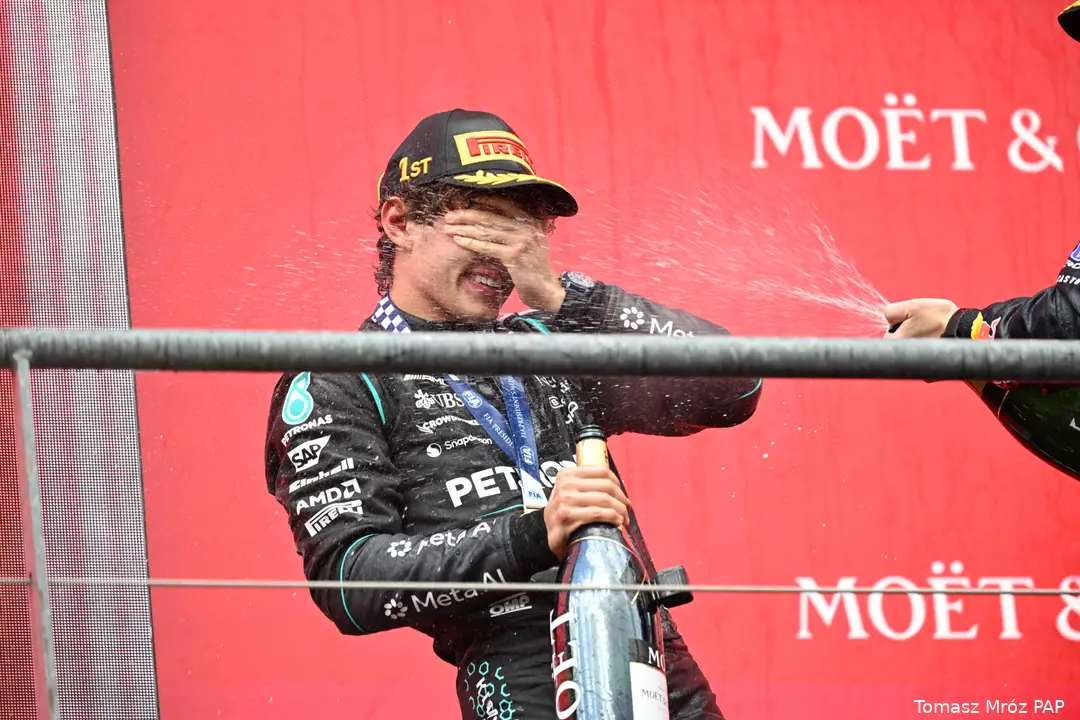 andrea-kimi-antonelli-mercedes-gp-belgie-2026-zondag-podium
