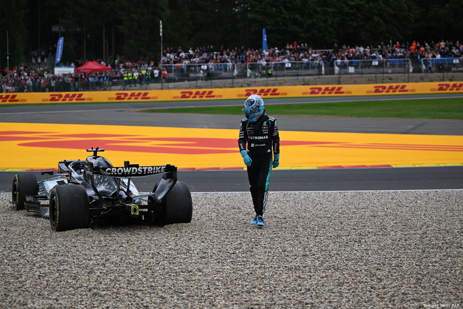 george-russell-mercedes-gp-belgie-2026-zondag-crash-dnf