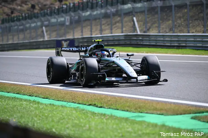 andrea-kimi-antonelli-mercedes-gp-belgie-2026-zondag