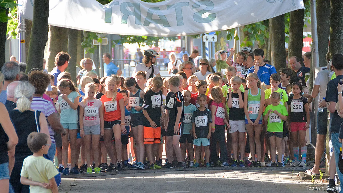 velserbroekloop 2017 start kidsrun