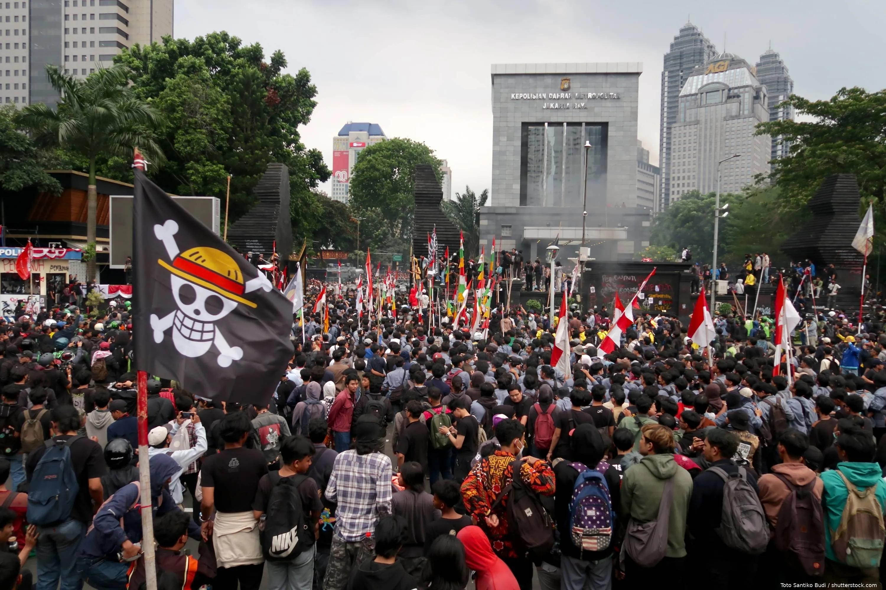 shutterstock_2672093659