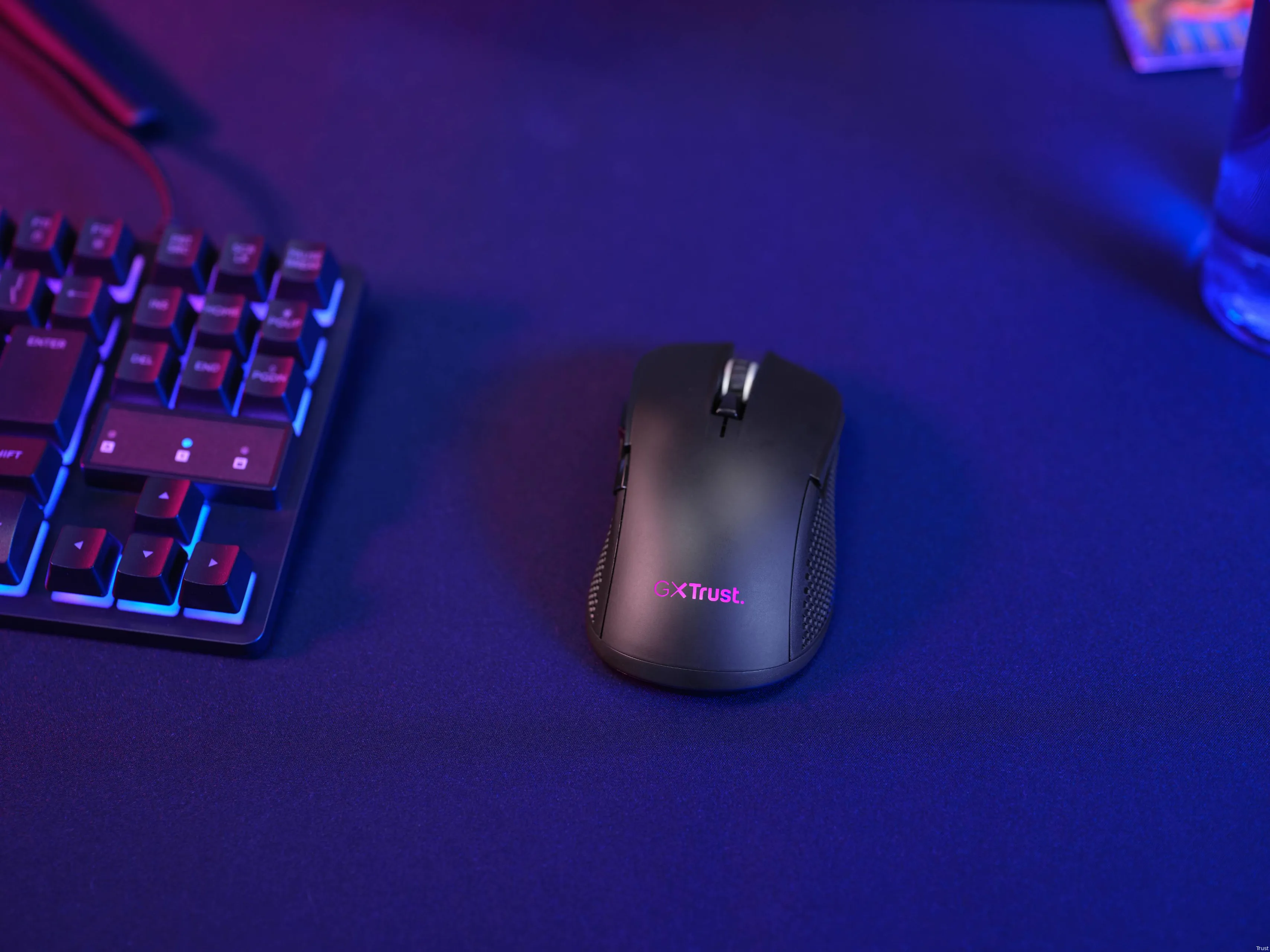 trust ybar gaming mouse