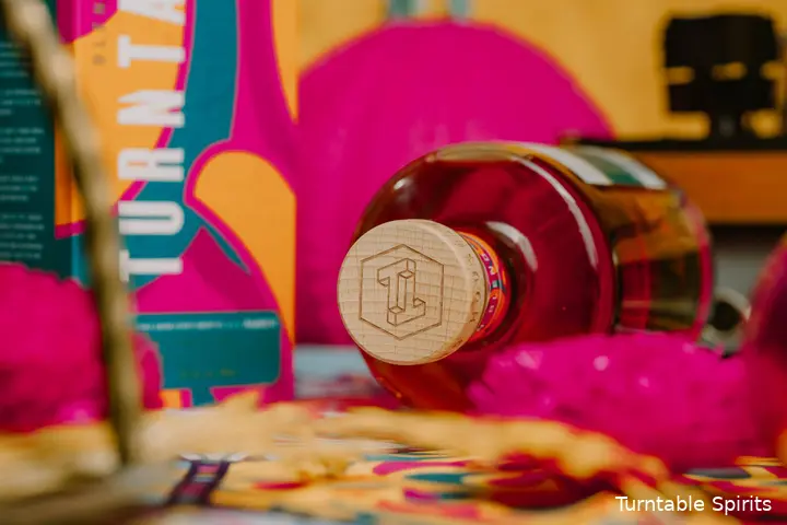 Turntable Collaboration Drop 3 bottle close-up and pour