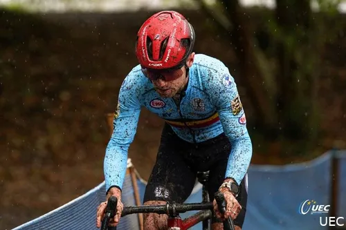 Eli Iserbyt in de Belgische trui