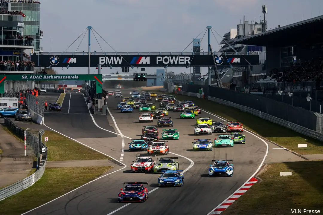 max-verstappen-franz-hermann-gt3-mercedes-amg-nls2-nurburgring-nordschleife-145-start-christopher-haase-333