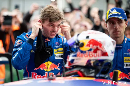 max-verstappen-franz-hermann-gt3-mercedes-amg-nls2-nurburgring-nordschleife-14-dani-juncadella-12