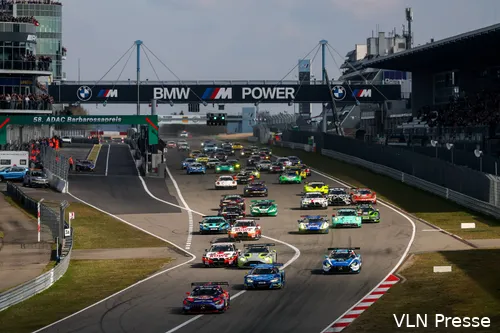 max-verstappen-franz-hermann-gt3-mercedes-amg-nls2-nurburgring-nordschleife-145-start-christopher-haase-333