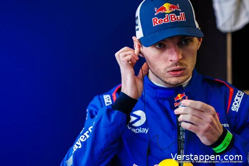 max-verstappen-mercedes-gt3-nordschleife-nls2-4