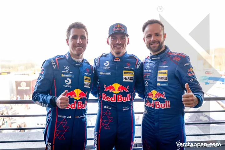 max-verstappen-daniel-juncadella-jules-gounon--mercedes-gt3-nordschleife-nls2-1