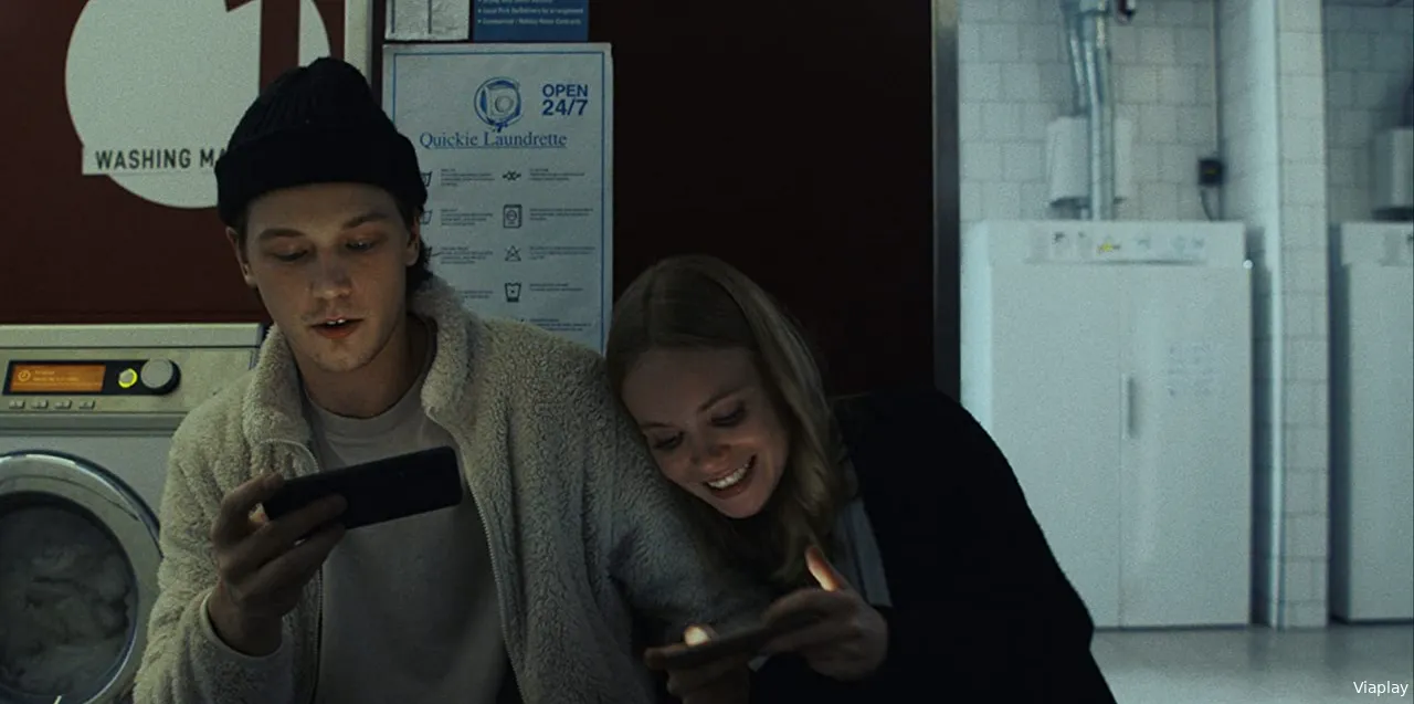 2022 03 15 threesome viaplayf1647354308