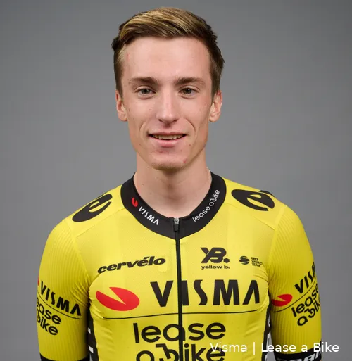 Loe van Belle showed strength in the leading group.