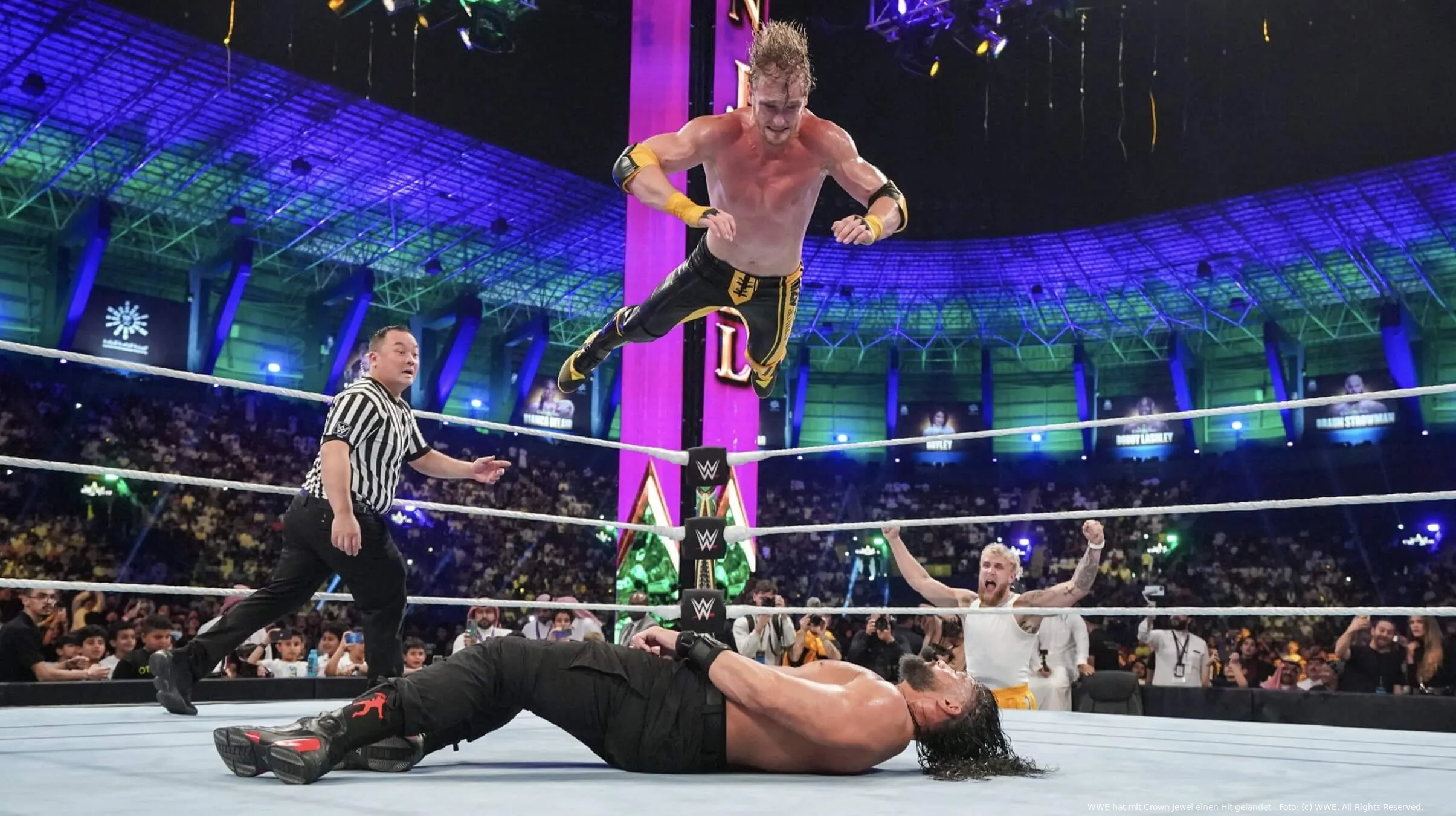 roman logan crowen jewel wwe