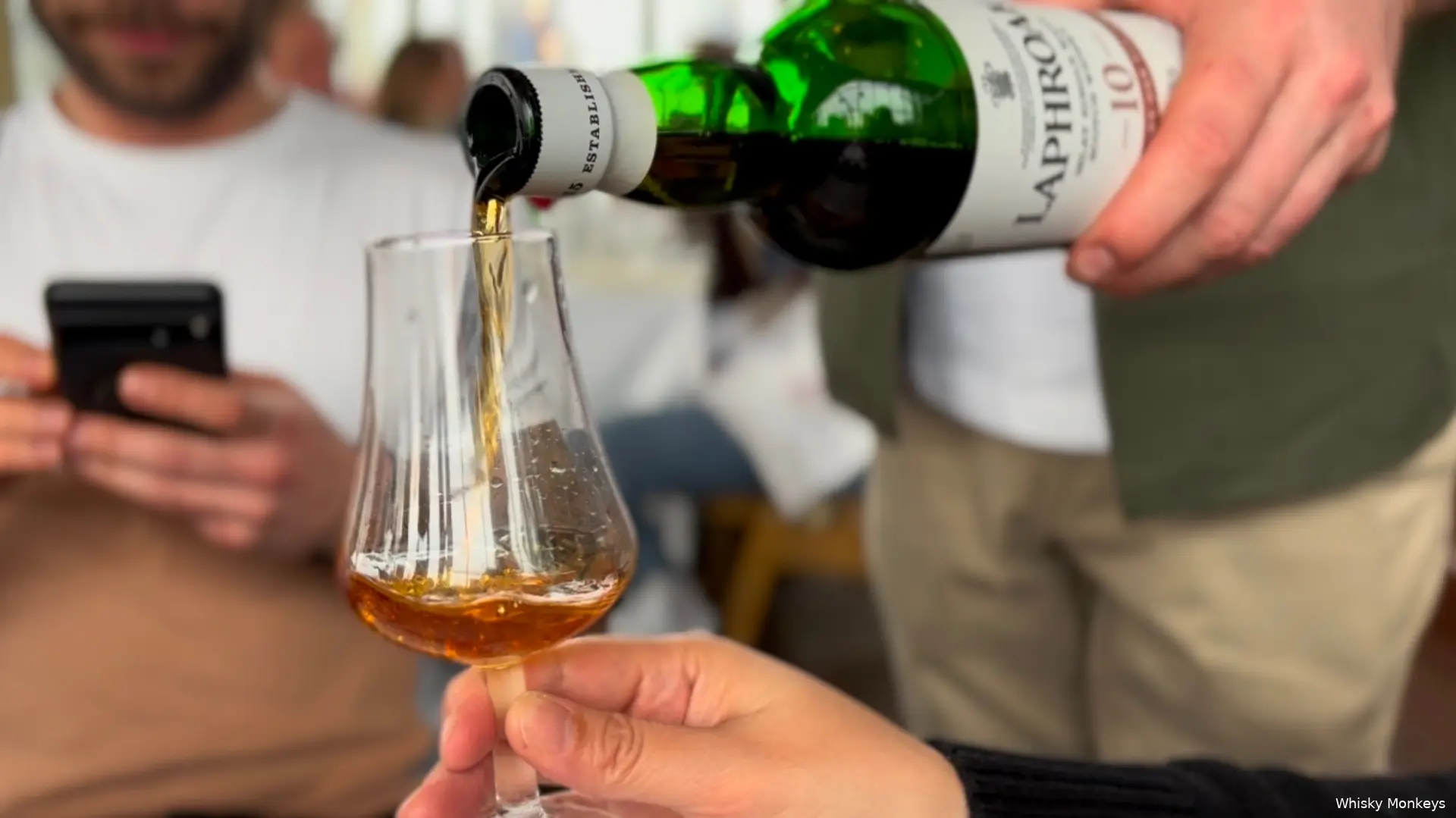 Laphroaig 10 years Sherry Oak Finish in een glas
