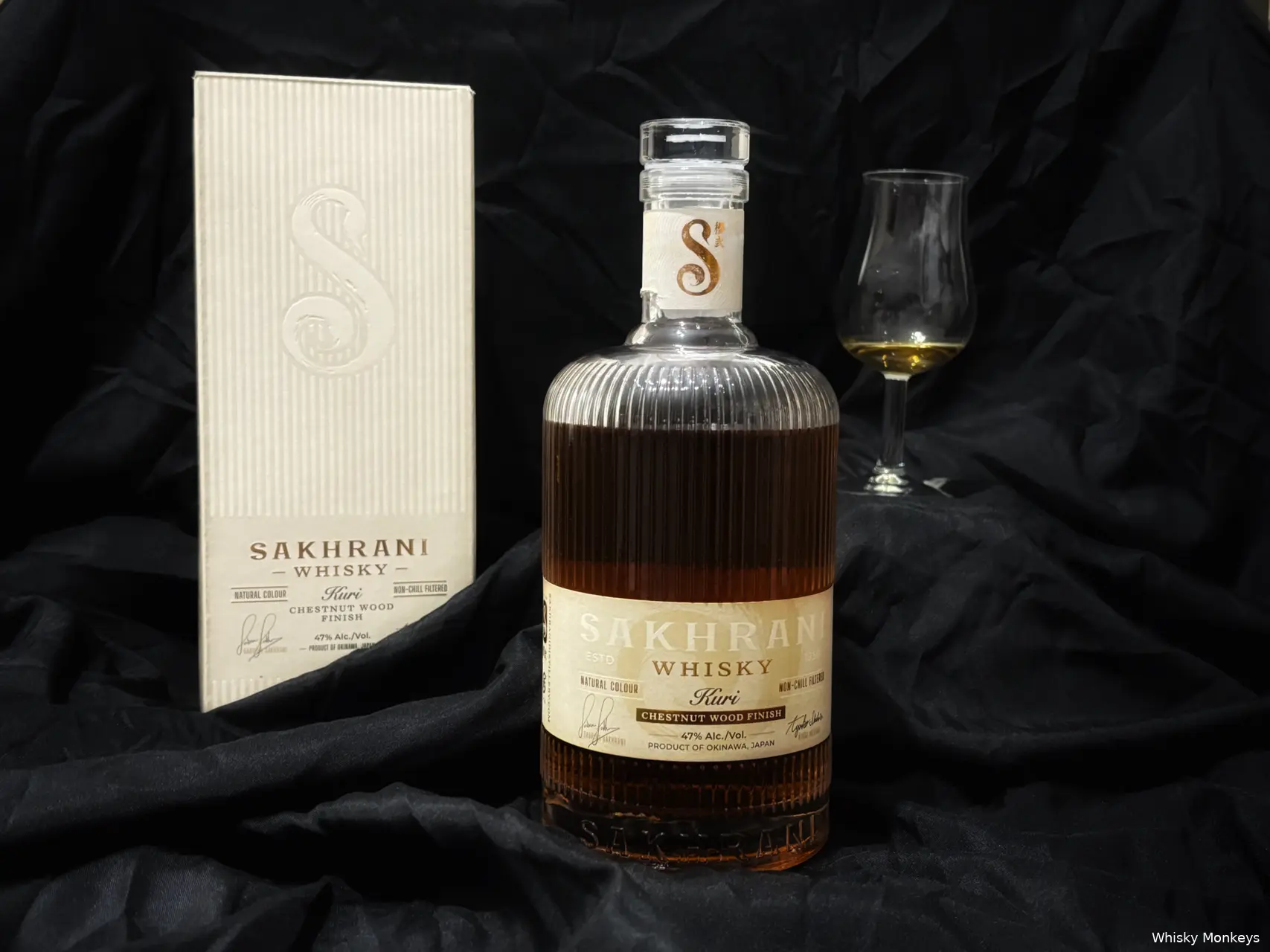 Sakhrani kuri chestnut wood finish whisky with box and copita glass