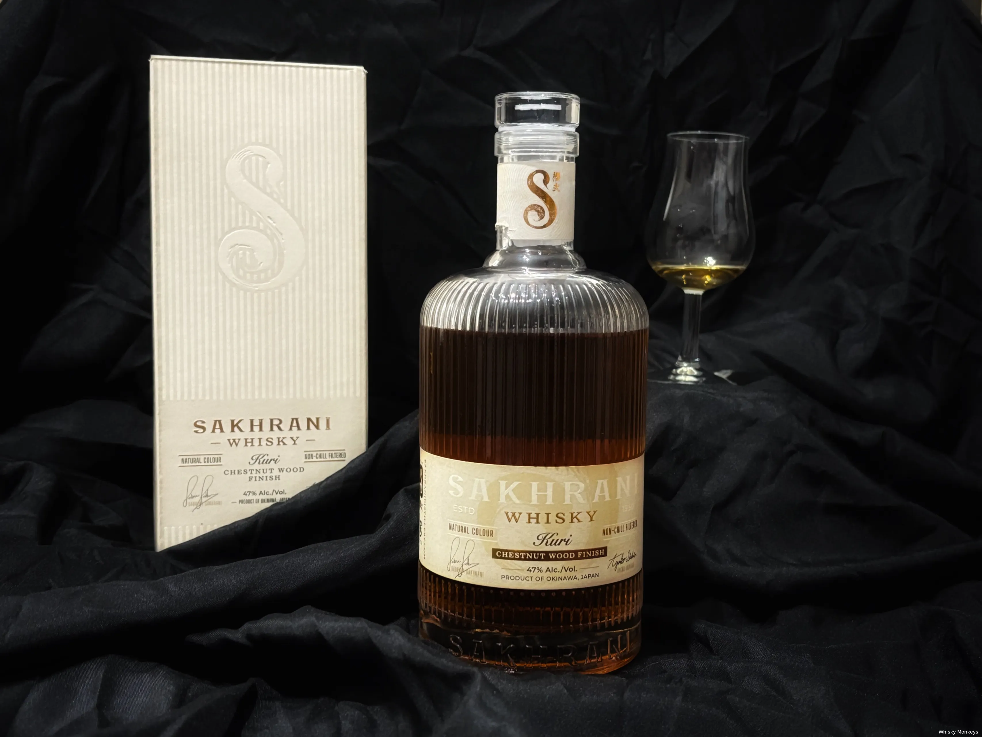 Sakhrani kuri chestnut wood finish whisky with box and copita glass