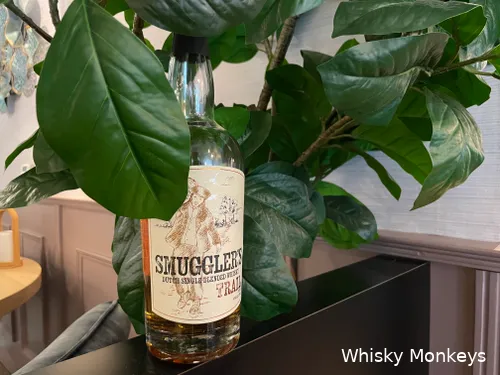 In De Magneet staat ook een mooie fles Smuggler's Trail van Zuidam Distillers
