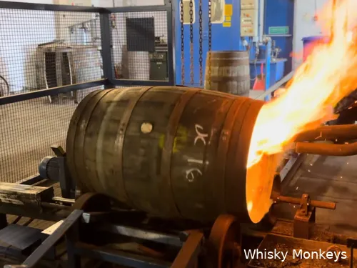 Loch Lomond Distillery charring cooper whisky
